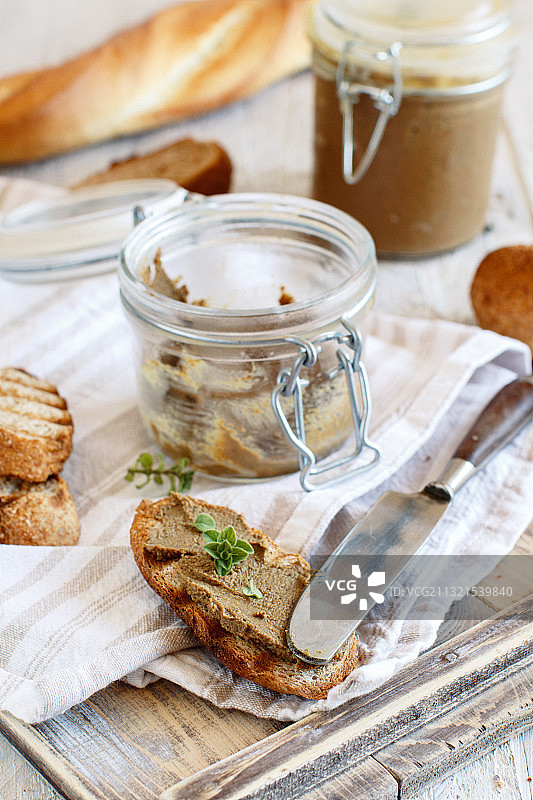 自制猪肝酱三明治图片素材