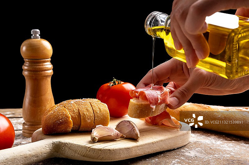 伊比利亚火腿面包片静物图片素材