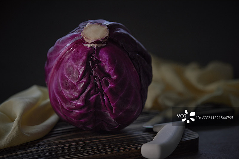 桌子上的卷心菜特写，安蒂奥基亚，哥伦比亚图片素材