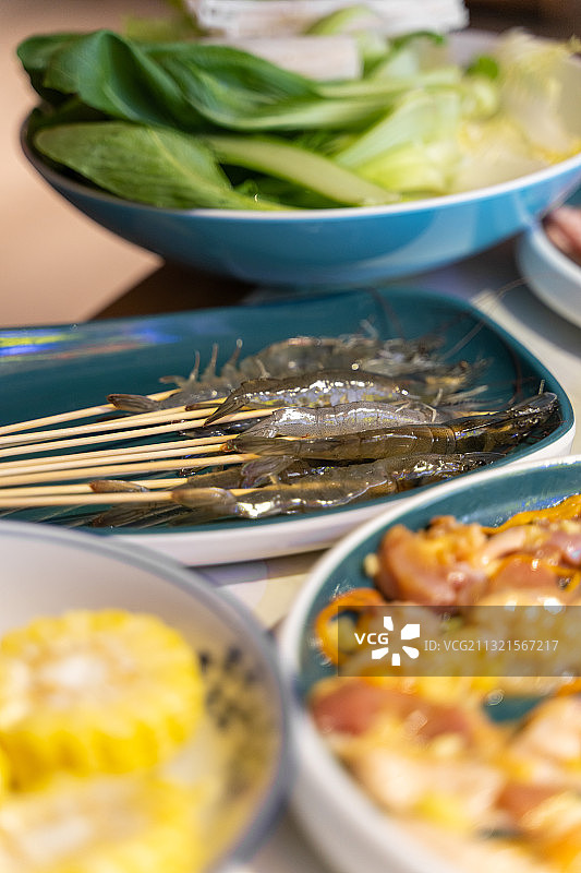 作为火锅配菜的生基围虾图片素材