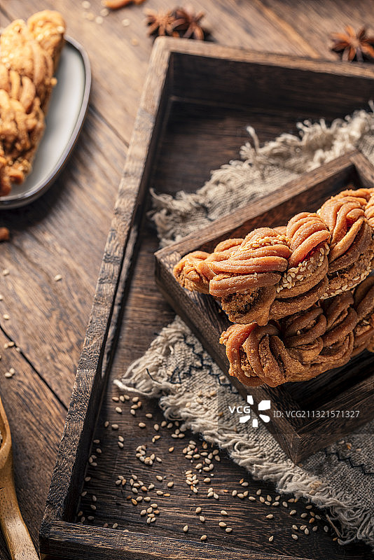 天津特产什锦口味十八街麻花图片素材