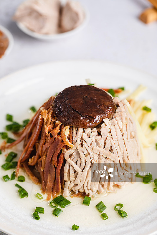 上海特色菜传统美食扣三丝图片素材