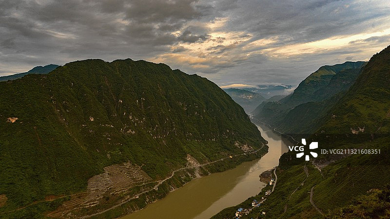 金沙江大峡谷图片素材