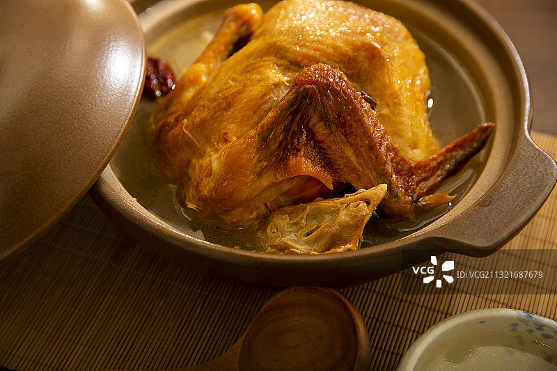 中华美食砂锅茶叶鸡图片素材