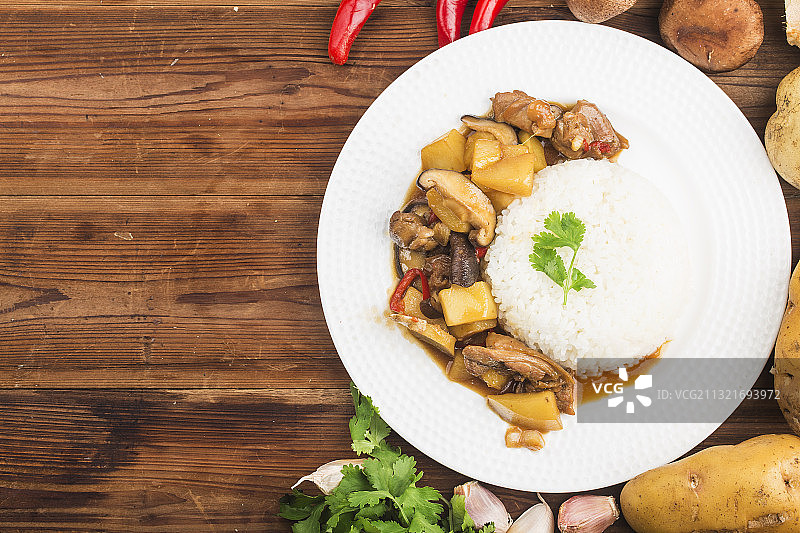 香菇土豆滑鸡图片素材