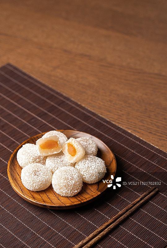 中国老北京传统地道点心小吃甜品艾窝窝图片素材