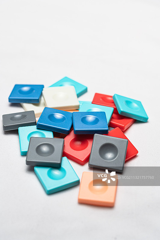 儿童玩具，方块，微距，近距离拍摄，识字，方块格，配图，影棚拍图片素材