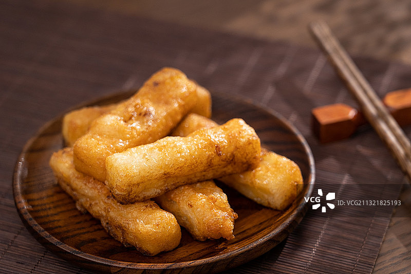 中国四川特色地方传统小吃川味红糖糍粑图片素材