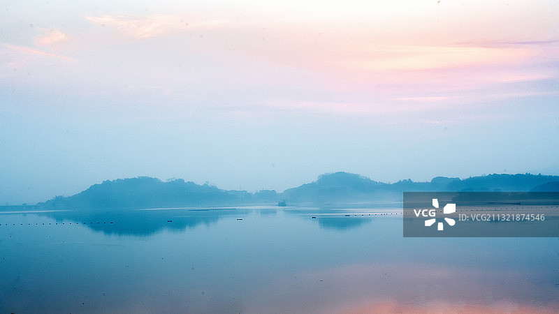 天目湖的早晨图片素材