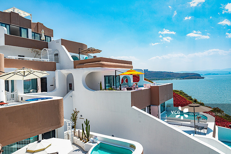 云南大理洱海理想邦圣托里尼图片素材