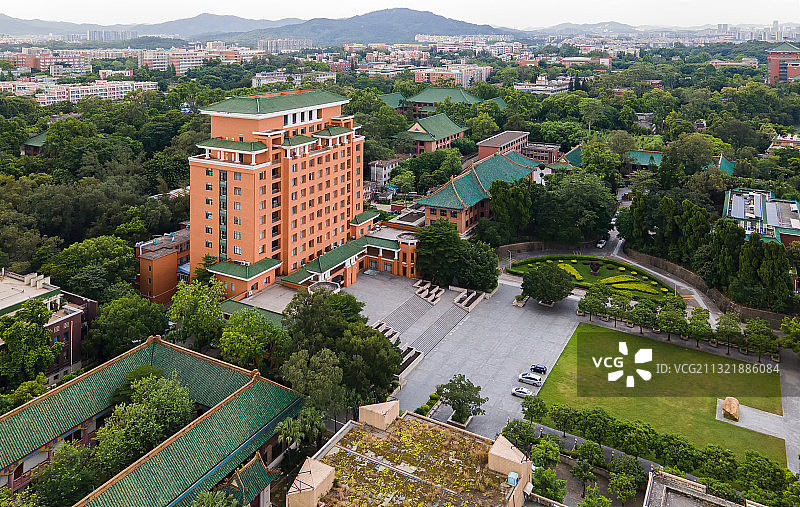 华南理工大学励吾科技楼航拍图片素材