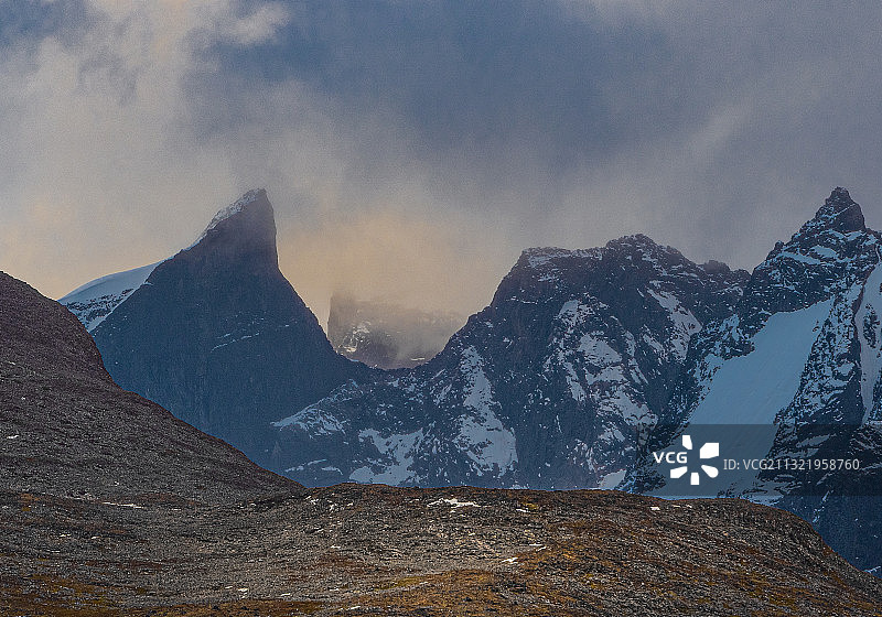 挪威松恩峡湾雪山风光图片素材