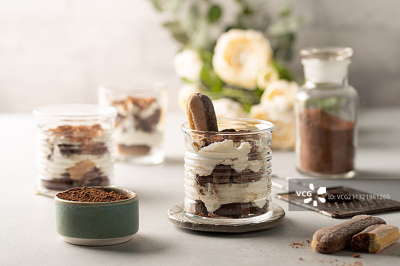 桌子上的香料特写图片素材