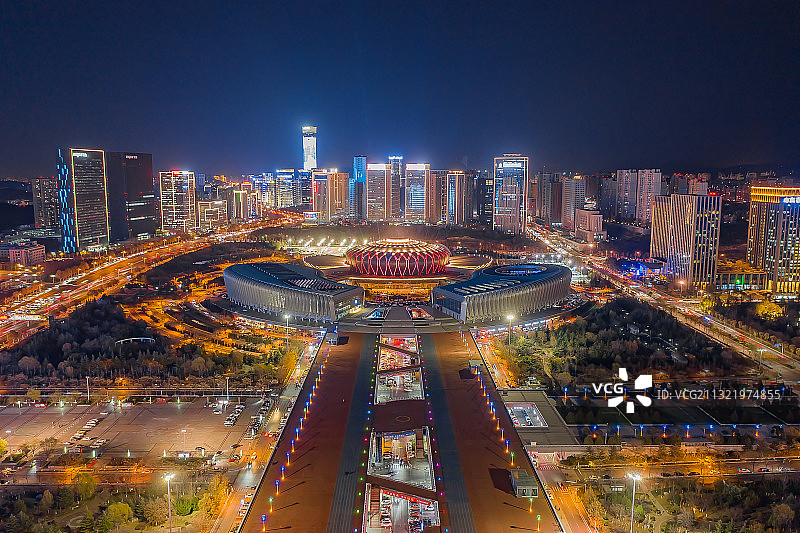济南奥体中心夜景图片素材