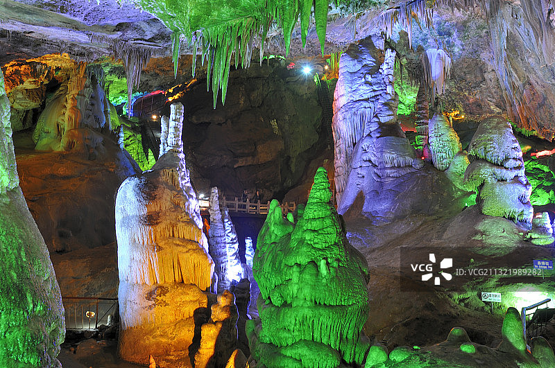 “北国第一洞”河南洛阳市栾川县鸡冠洞图片素材