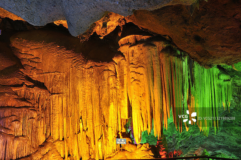 “北国第一洞”河南洛阳市栾川县鸡冠洞图片素材