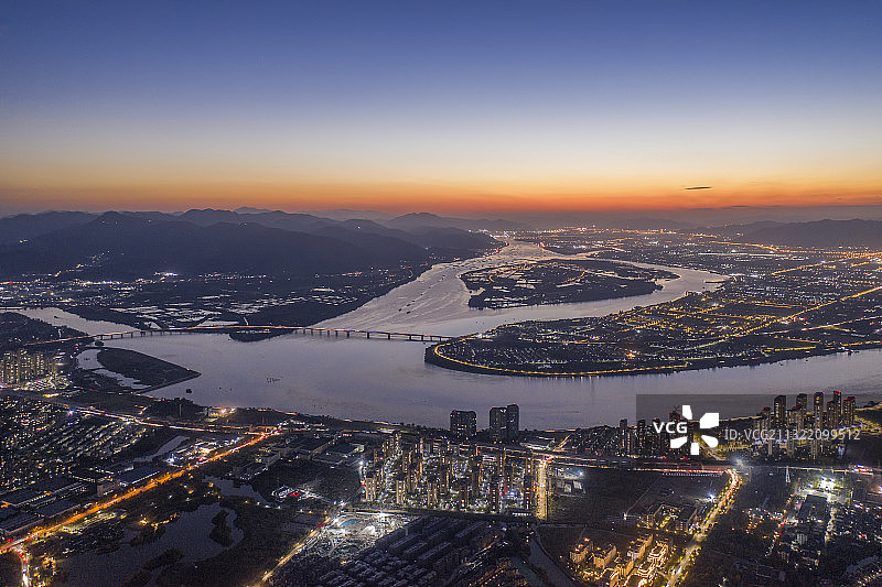 杭州三江口夜晚全景风光航拍图片素材