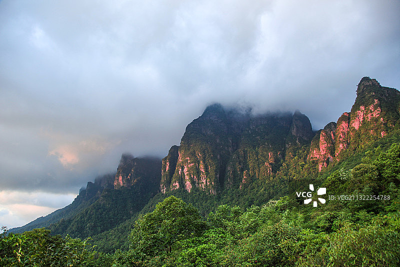 广西来宾金秀圣堂山莲花山图片素材