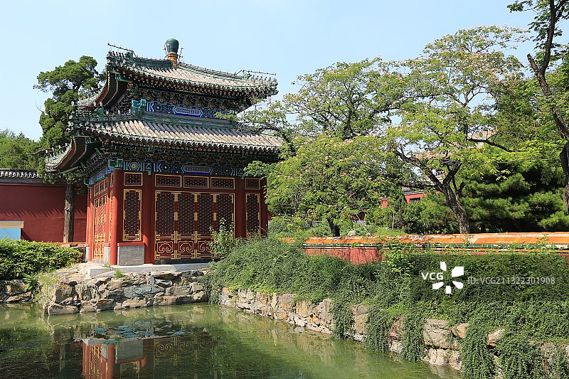 北京北海公园小西天一角图片素材