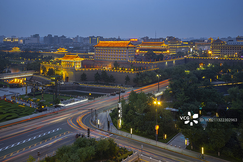 夜晚的西安南门（永宁门）图片素材