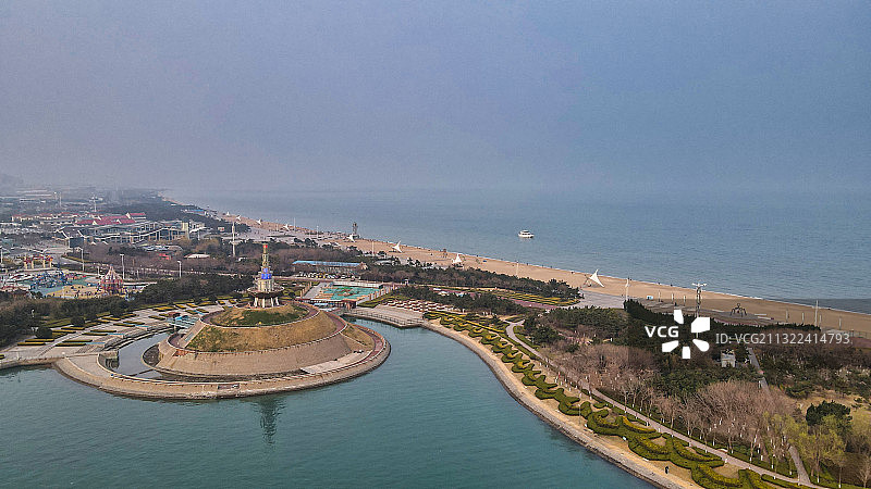 潮汐塔，航拍日照万平口景区潮汐塔图片素材