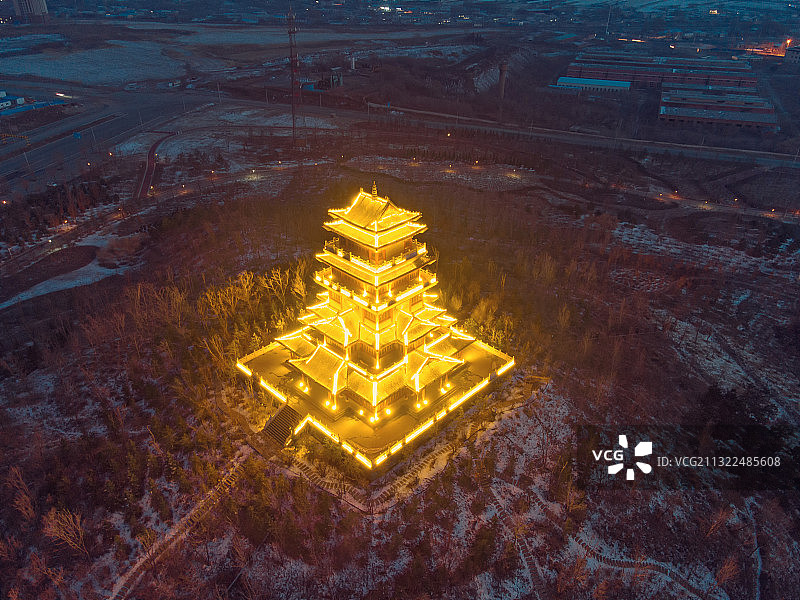 吉林省四平市植物园纳兰楼夜景图片素材