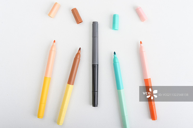 彩色马克笔图片素材