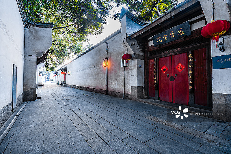 中国福建福州三坊七巷严复故居大门图片素材