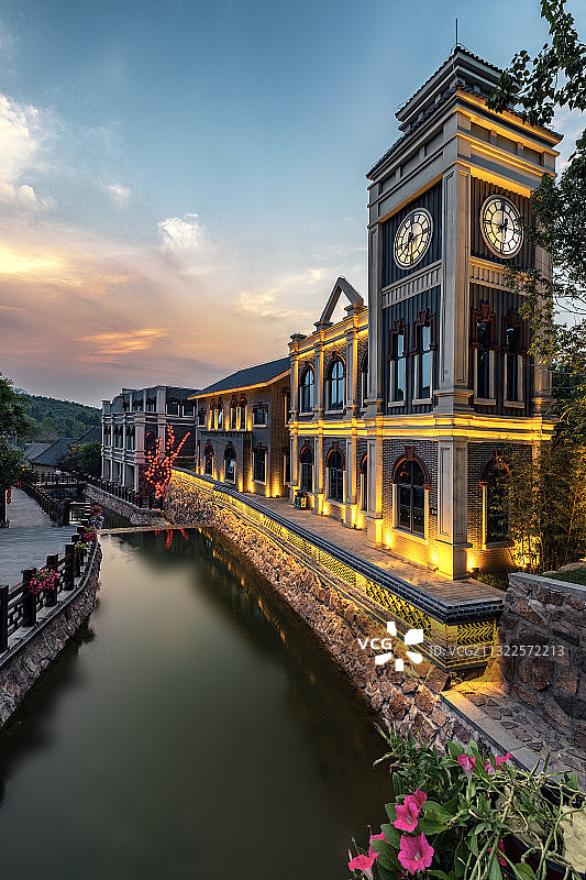 德明古镇中西合璧的建筑图片素材