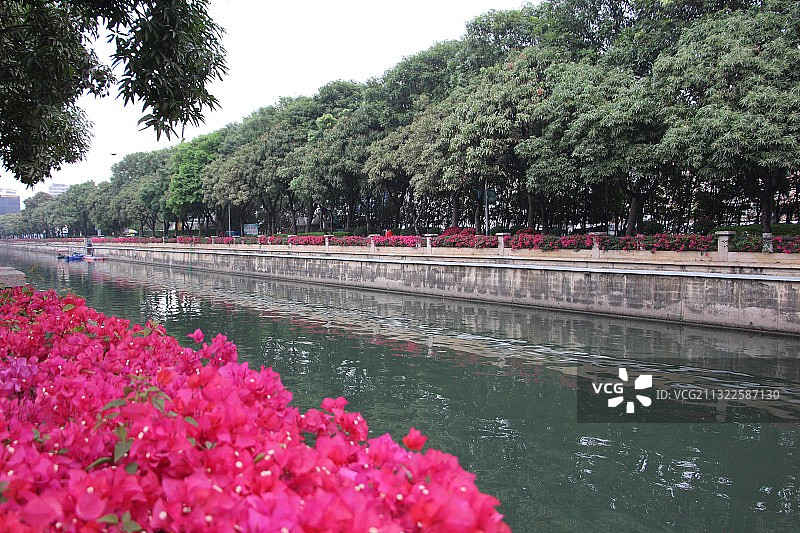 “中国水周”护水忙图片素材