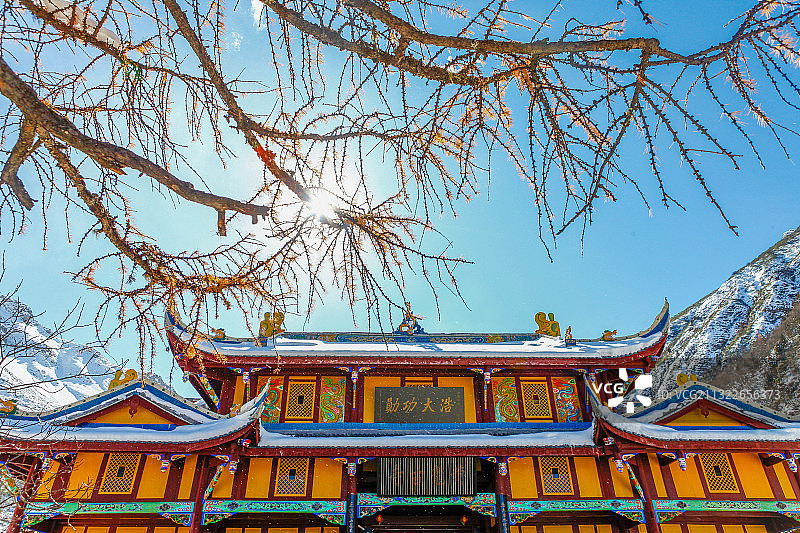 冬季的黄龙古寺图片素材