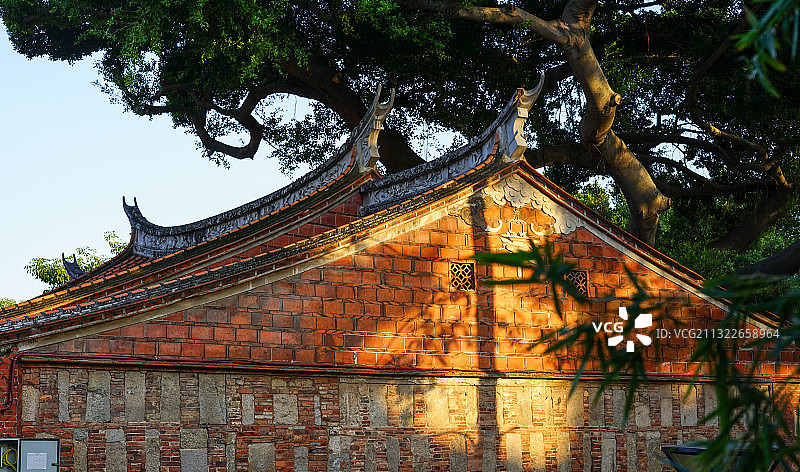 泉州民居建筑红砖厝装饰：燕尾翼图片素材