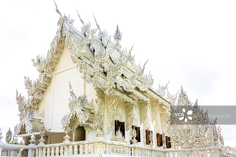 东南亚泰国泰北清莱白庙龙昆寺图片素材