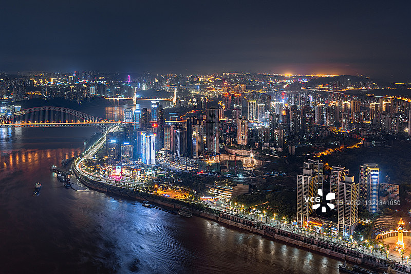 重庆 南岸区 南滨路 夜景 航拍视角图片素材