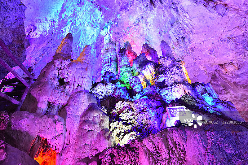 云南省昆明市宜良县九乡风景区九乡溶洞图片素材