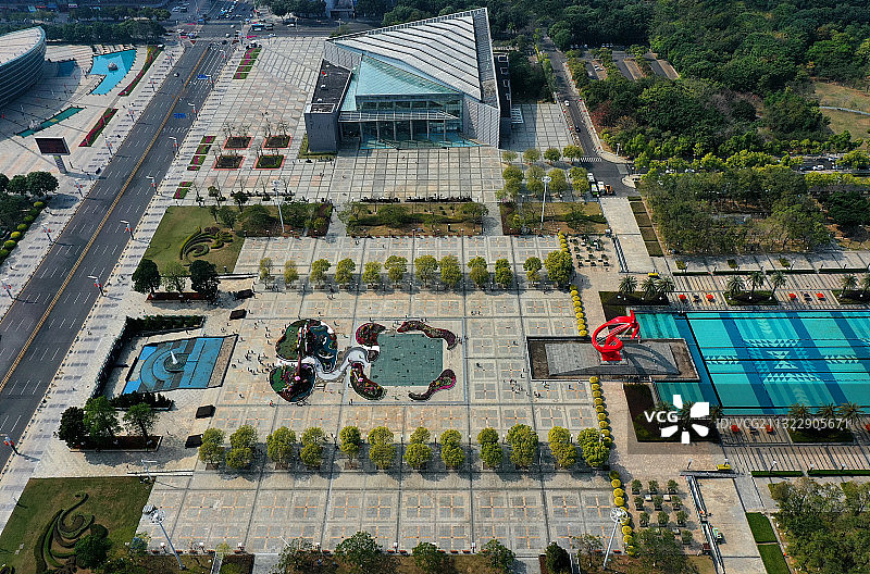 广东省东莞市人民政府中心广场和体育场航拍图片素材