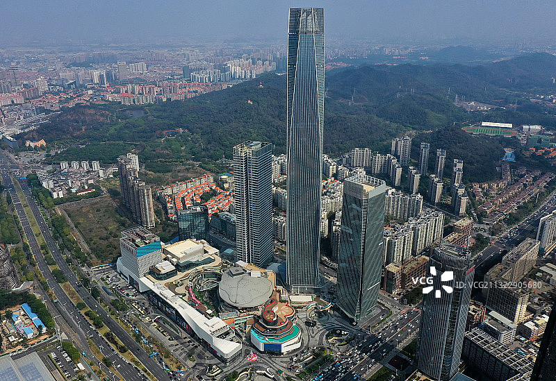 广东省东莞市中心广场和新地标民盈国贸中心航拍图片素材