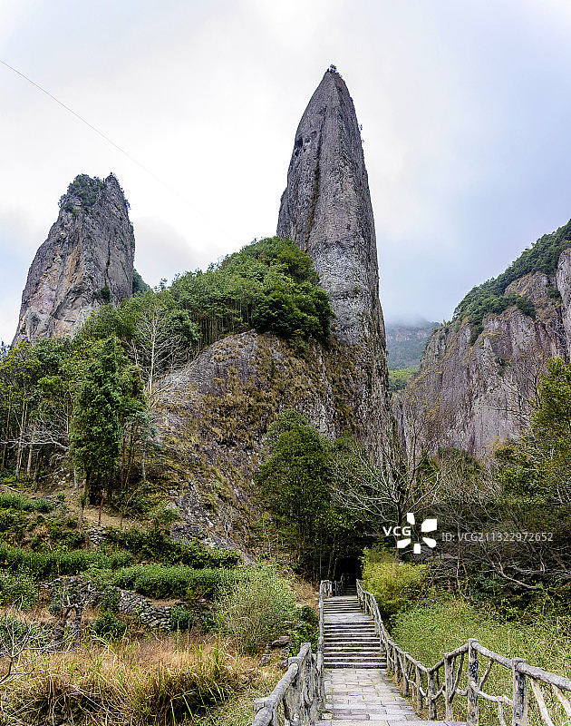 中国浙江省温州市雁荡山大龙湫景区图片素材
