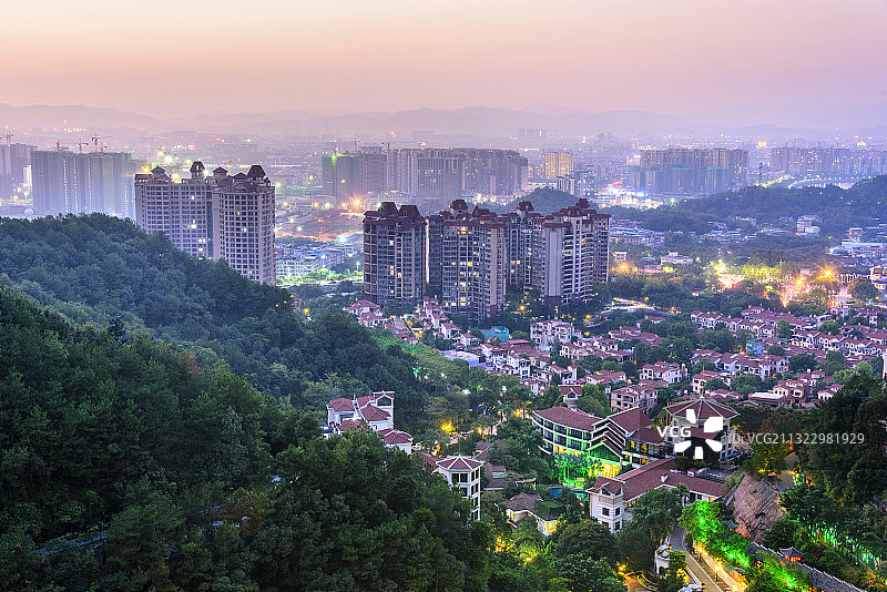 中国广东省梅州市客天下客家小镇日暮图片素材