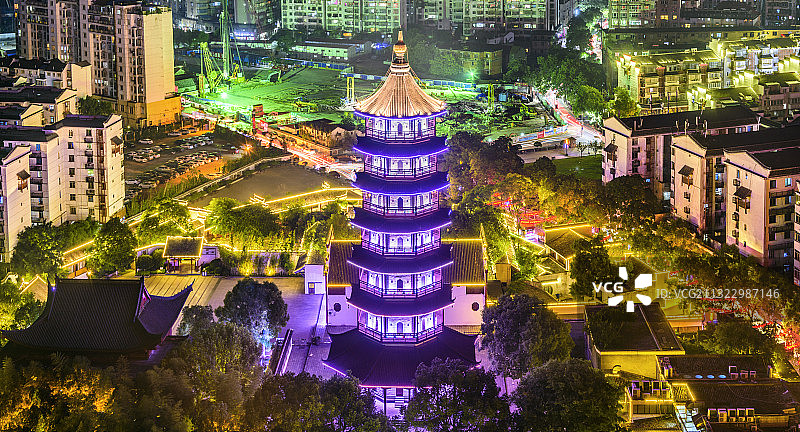 中国江西省南昌市绳金塔夜景图片素材