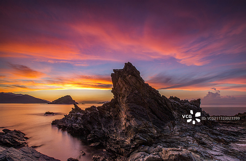 大鹏出海游--黑岩角晨曦图片素材