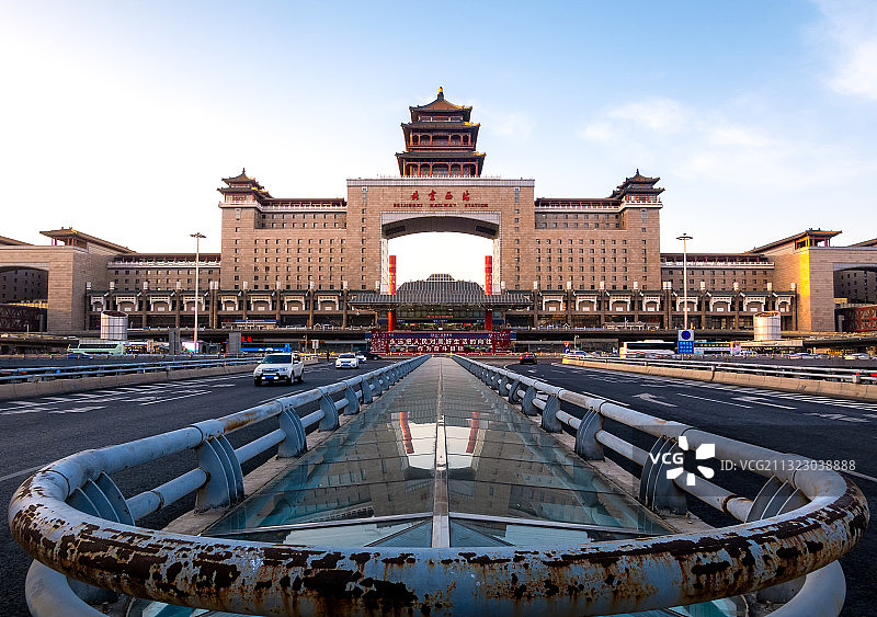 西客站晨光图片素材