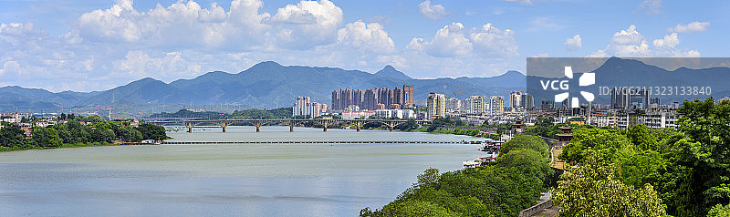 中国江西省赣州市贡江全景风光图片素材