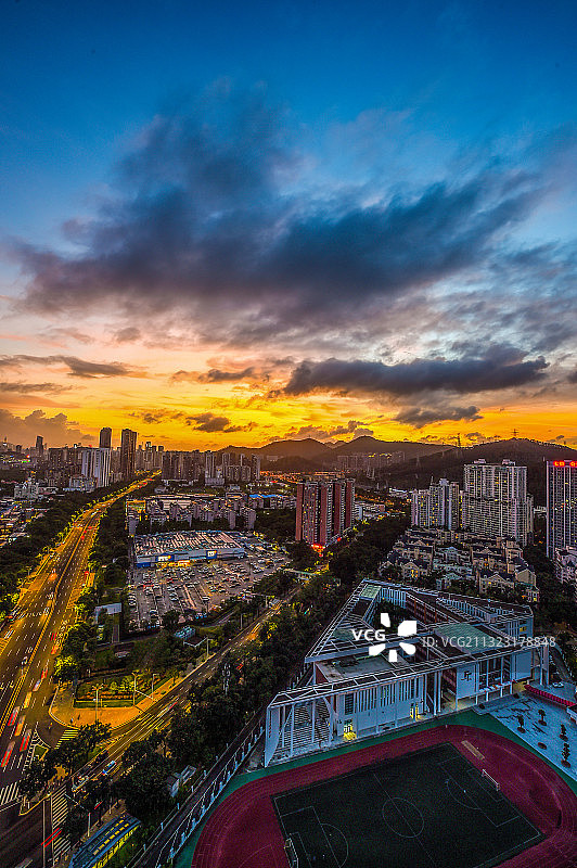 景田北福田外国语学校段夜景图片素材