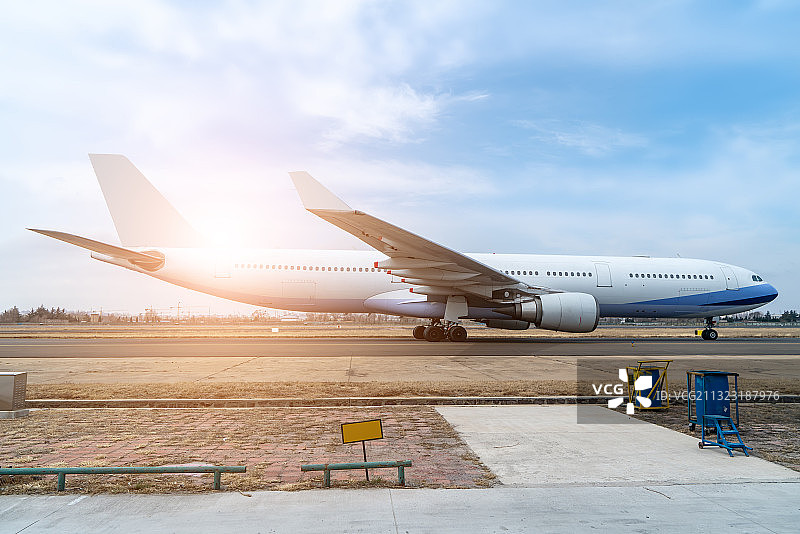 机场停机坪客机图片素材