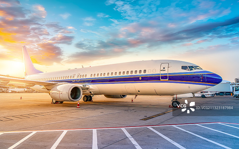 机场停机坪客机图片素材