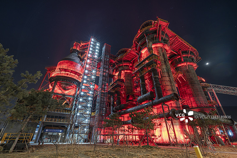 北京首钢园三高炉夜景图片素材