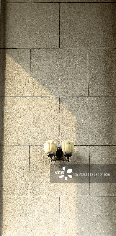 清华大学的壁灯图片素材