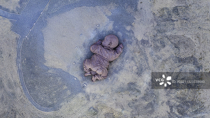 沉睡的大地之子图片素材