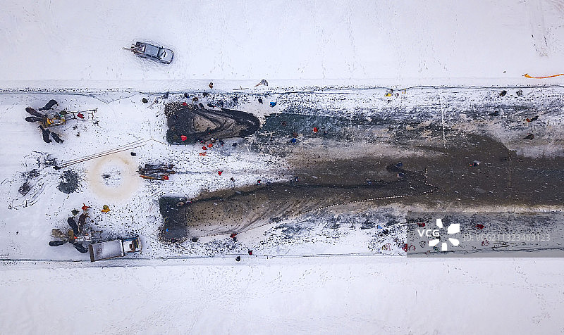 航拍吉林省吉林市查干湖冬天捕鱼风光图片素材